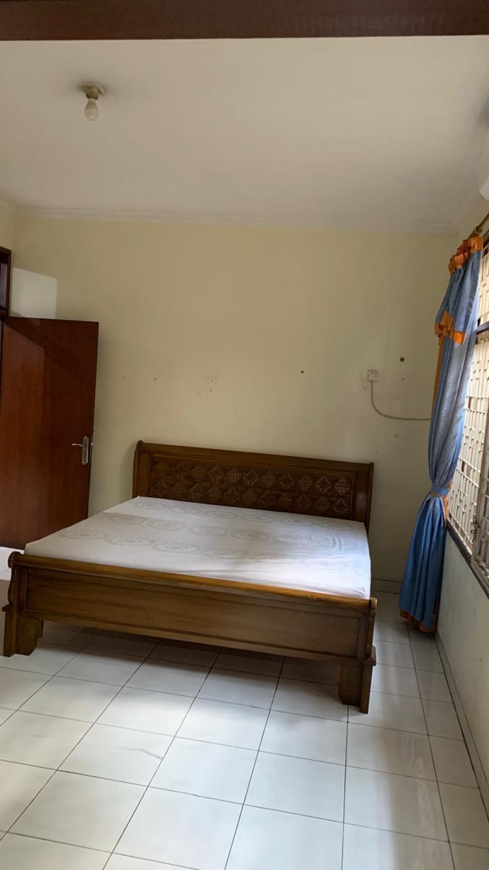 Rumah Bagus Di Jl Bendi Kebayoran Lama Jakarta Selatan.