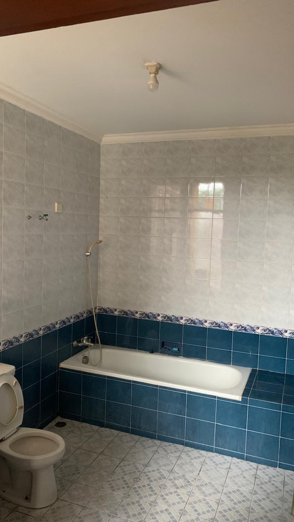 Rumah Bagus Di Jl Bendi Kebayoran Lama Jakarta Selatan.