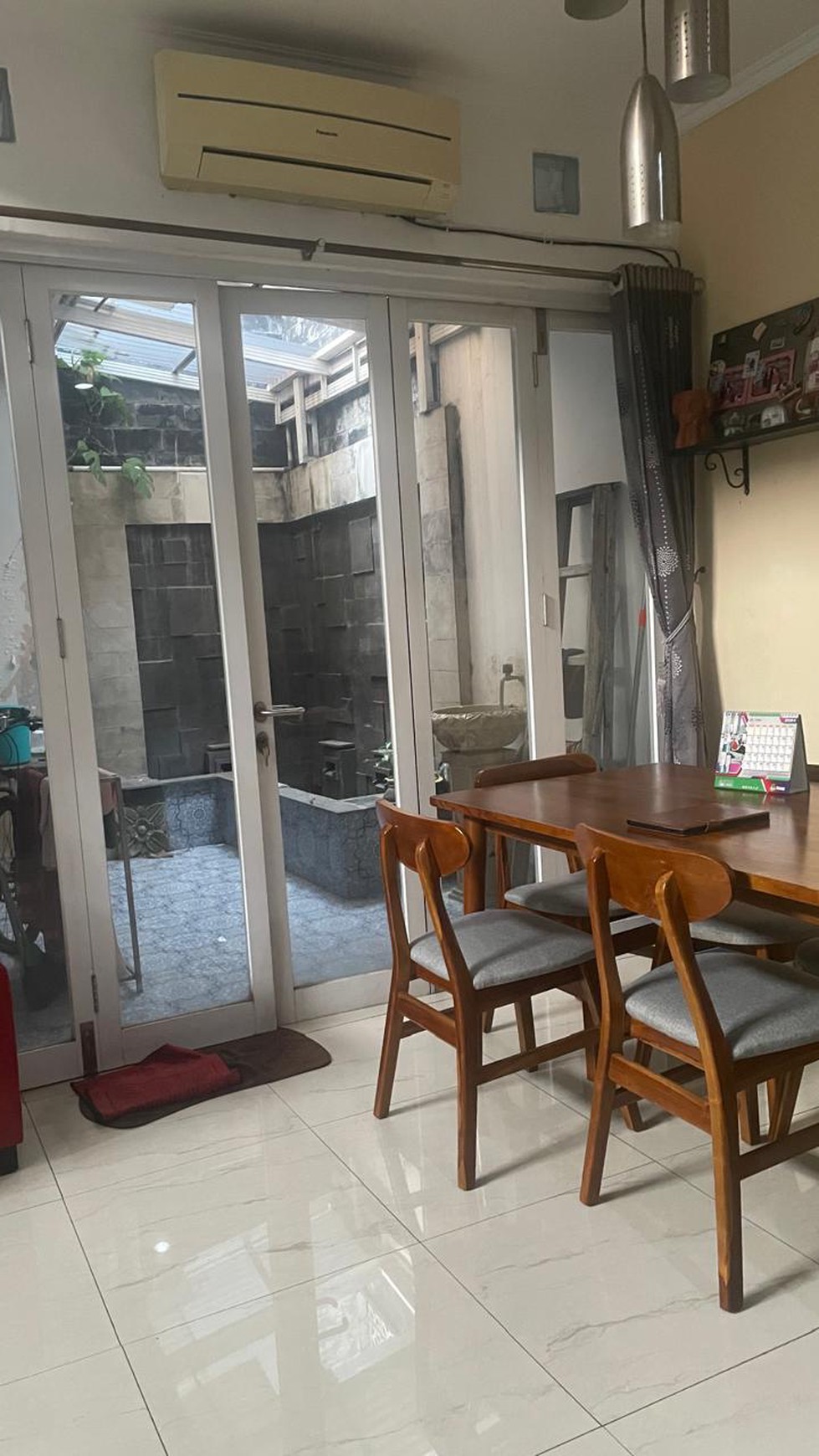 Rumah keamanan 24 jam,2 lantai di Bintaro Jaya 9