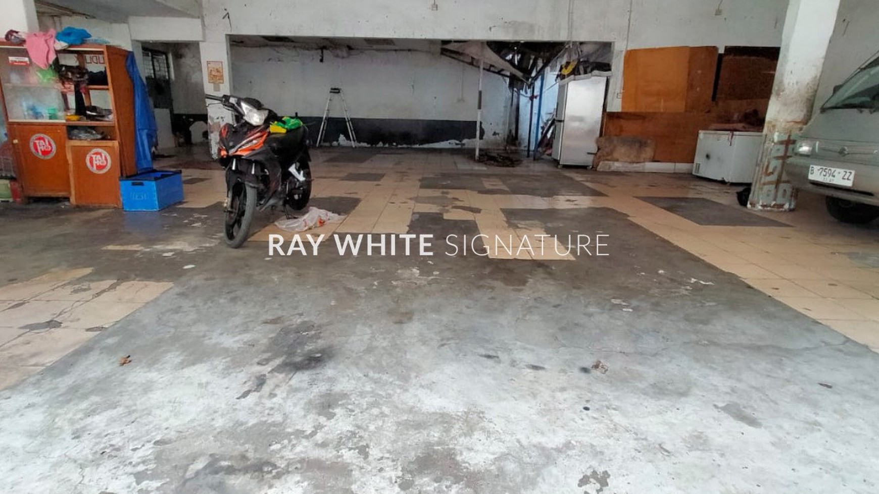 Rumah Hitung Tanah Area Cipete