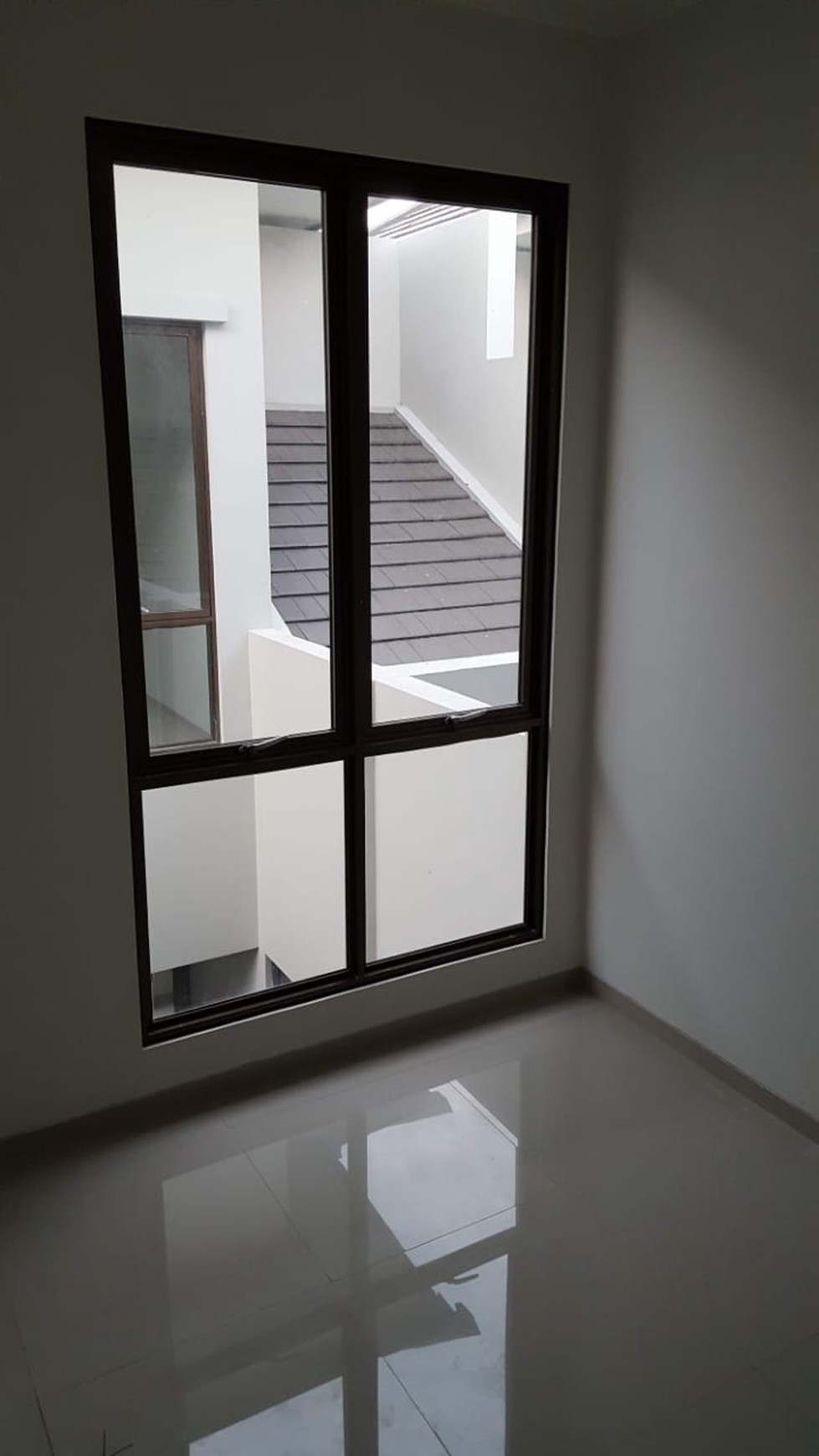 Rumah Minimalis Dalam Cluster di Graha Raya Bintaro