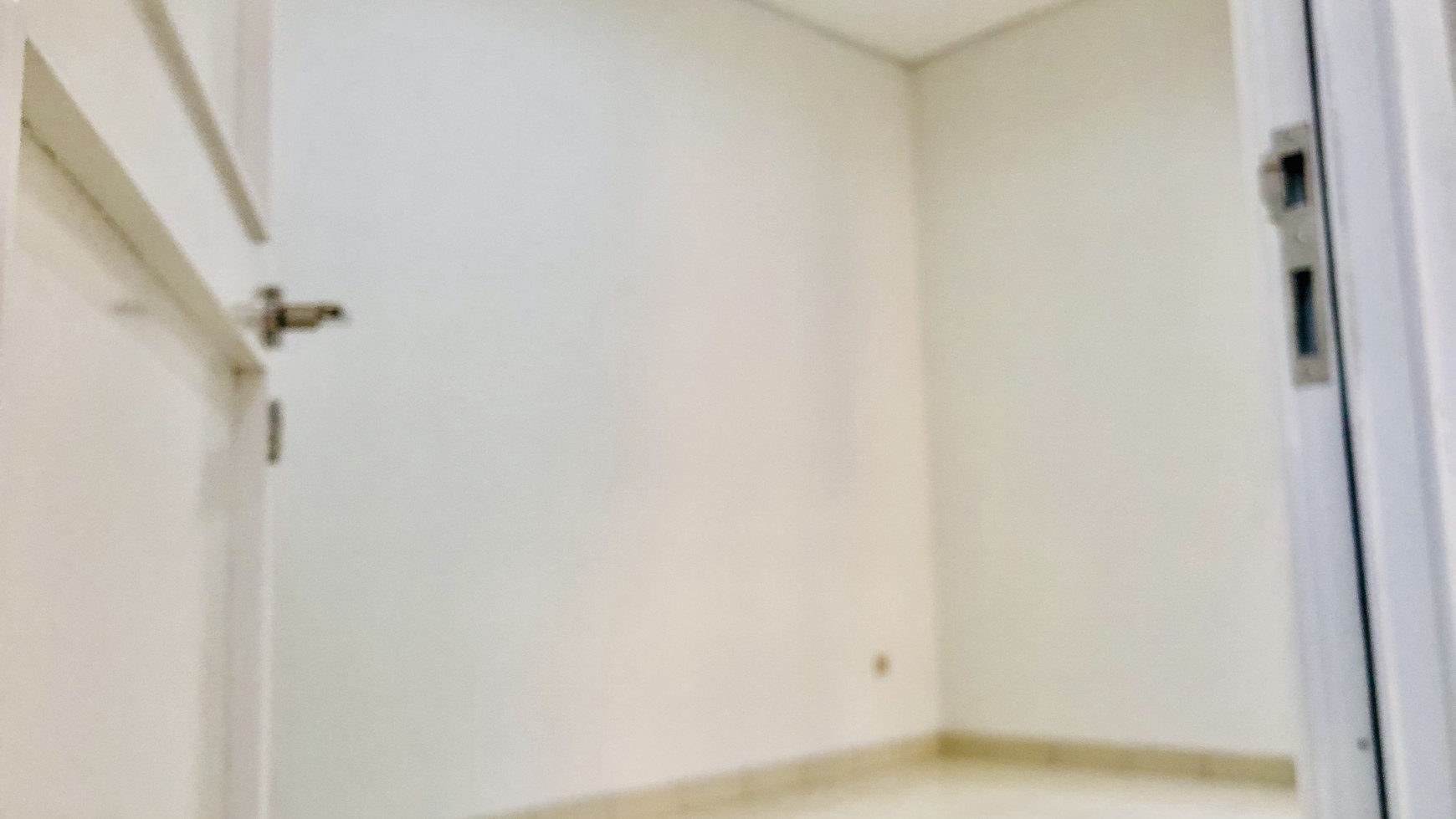 Termurah Rumah Semi Furnished Dekat Tol di BSD Nusaloka Nusa Loka