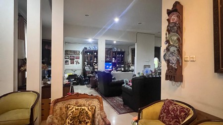 Rumah Siap Huni dengan Hunian Nyaman dan Asri di Bintaro