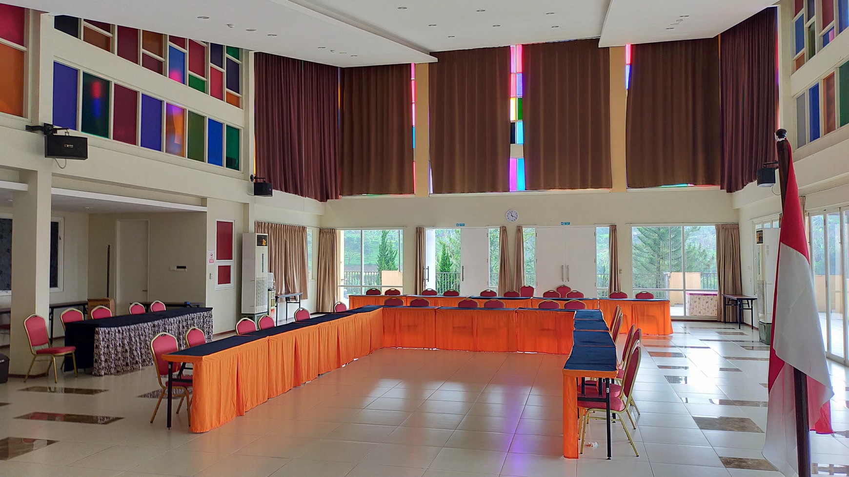 Hotel Bintang 3 Berikut Perizinannya Di Puncak, Cianjur