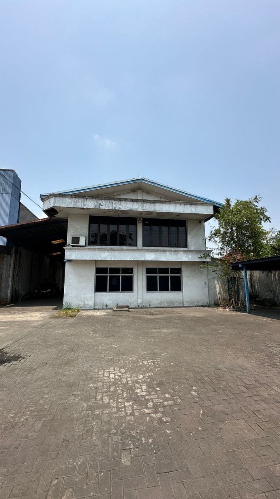 Dijual Pabrik Di Jalan Raya Kletek Sidoarjo