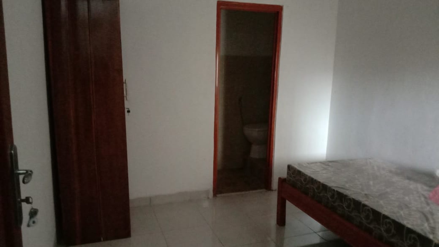 Kos Kosan 10 Pintu di Jurang Mangu Timur, Pondok Aren