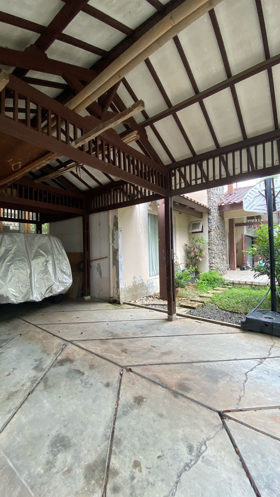 Rumah Hitung Tanah Area Cipete