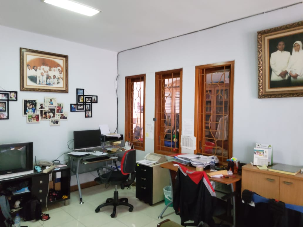 Rumah Asri & Nyaman Lokasi Strategis dekat Pintu Tol Andara, Jagakarsa, Jakarta Selatan