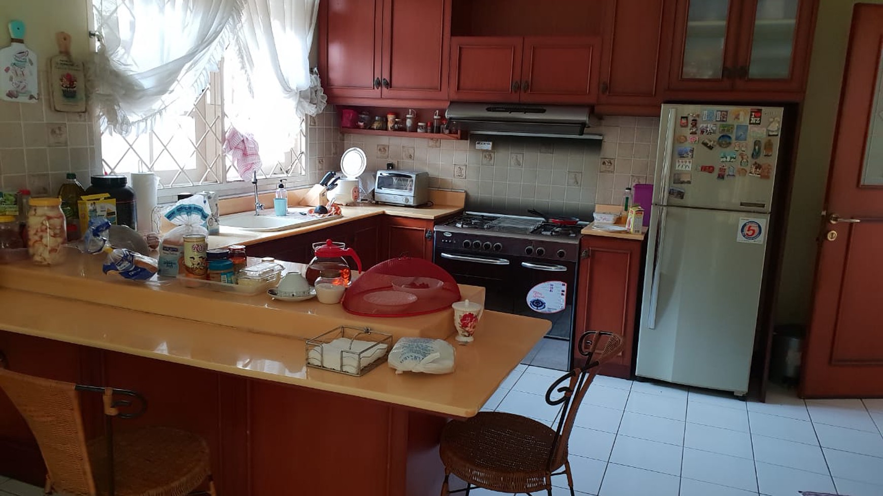 Rumah Asri, Nyaman & Luas di Cilandak Barat, Jakarta Selatan.