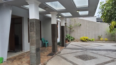 Rumah Asri & Strategis daerah Bangka, Jakarta Selatan