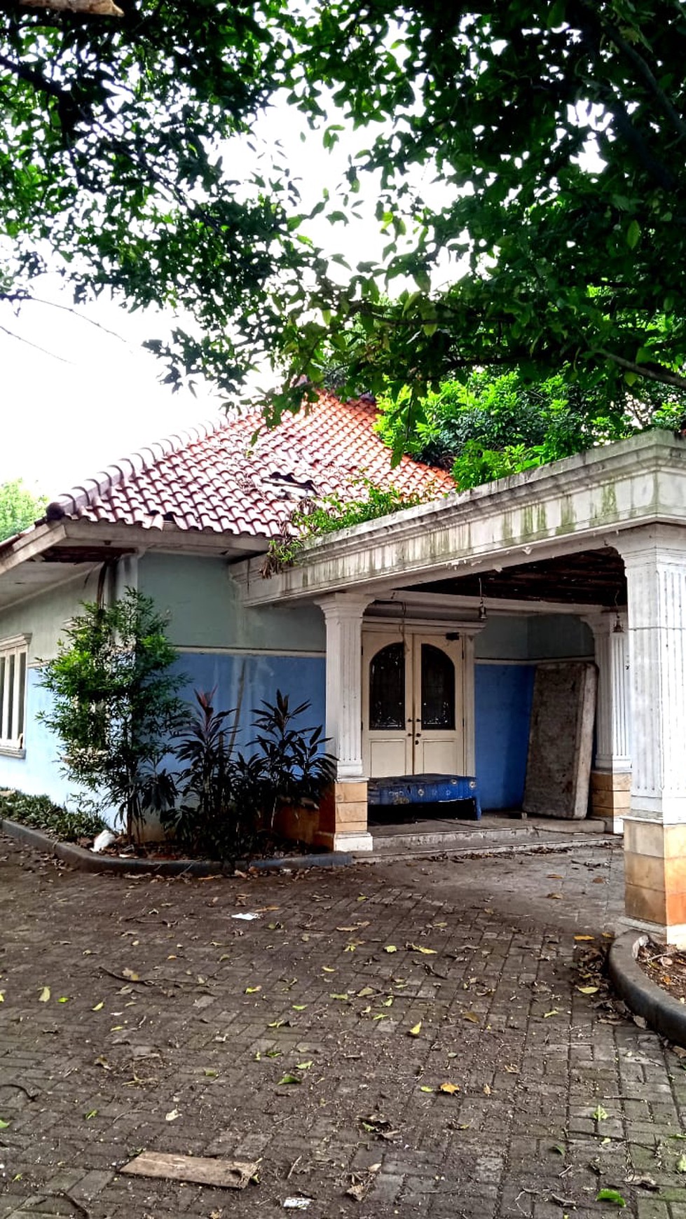 Rumah Lama Hitung Tanah  Lokasi Strategis Cocok untuk Townhouse & Cluster serta Kost  - Perkantoran di Bangka, Jakarta Selatan