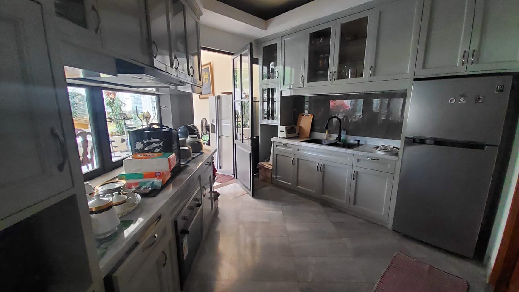 Rumah Lingkungan Nyaman dalam Townhouse di Daerah Ampera Jakarta Selatan