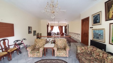 Rumah Lingkungan Nyaman dalam Townhouse di Daerah Ampera Jakarta Selatan