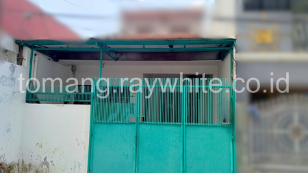 Rumah Nyaman di Jalan Hemat 3, Grogol Petamburan, Jakarta Barat