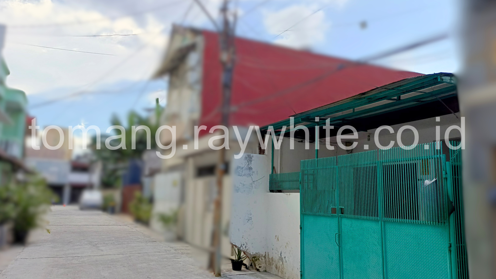 Rumah Nyaman di Jalan Hemat 3, Grogol Petamburan, Jakarta Barat