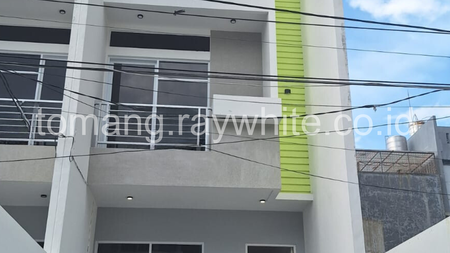 Rumah Dijual di Taman Ratu