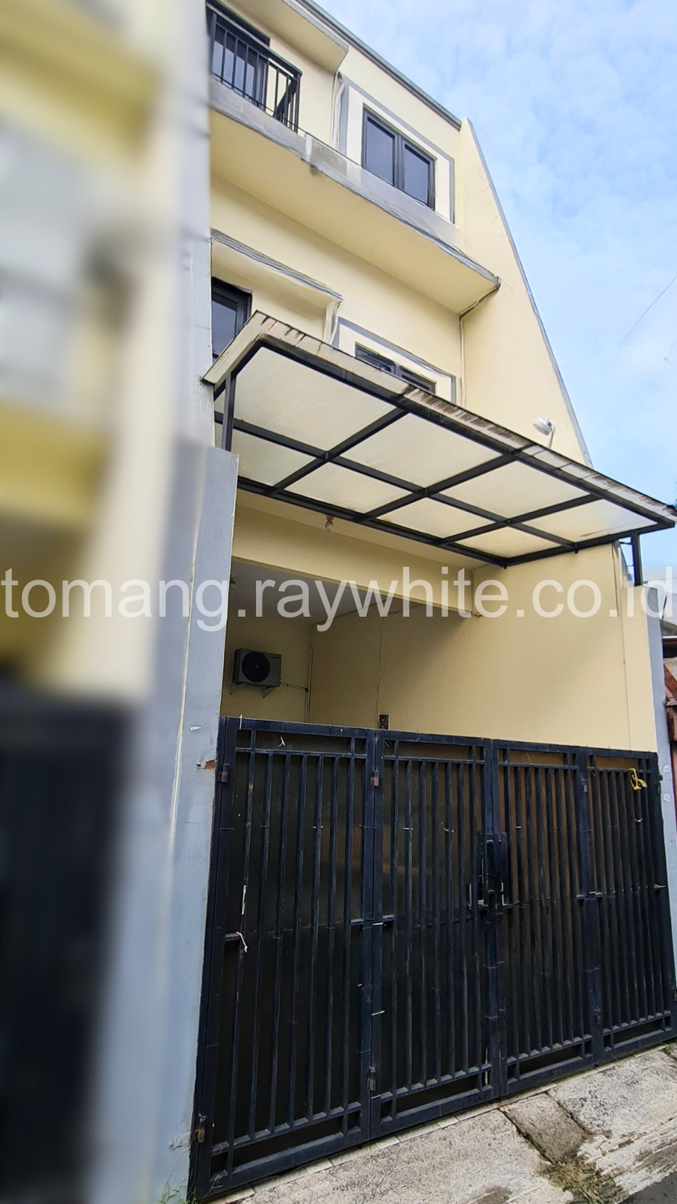 Rumah Dijual di Tanjung Duren