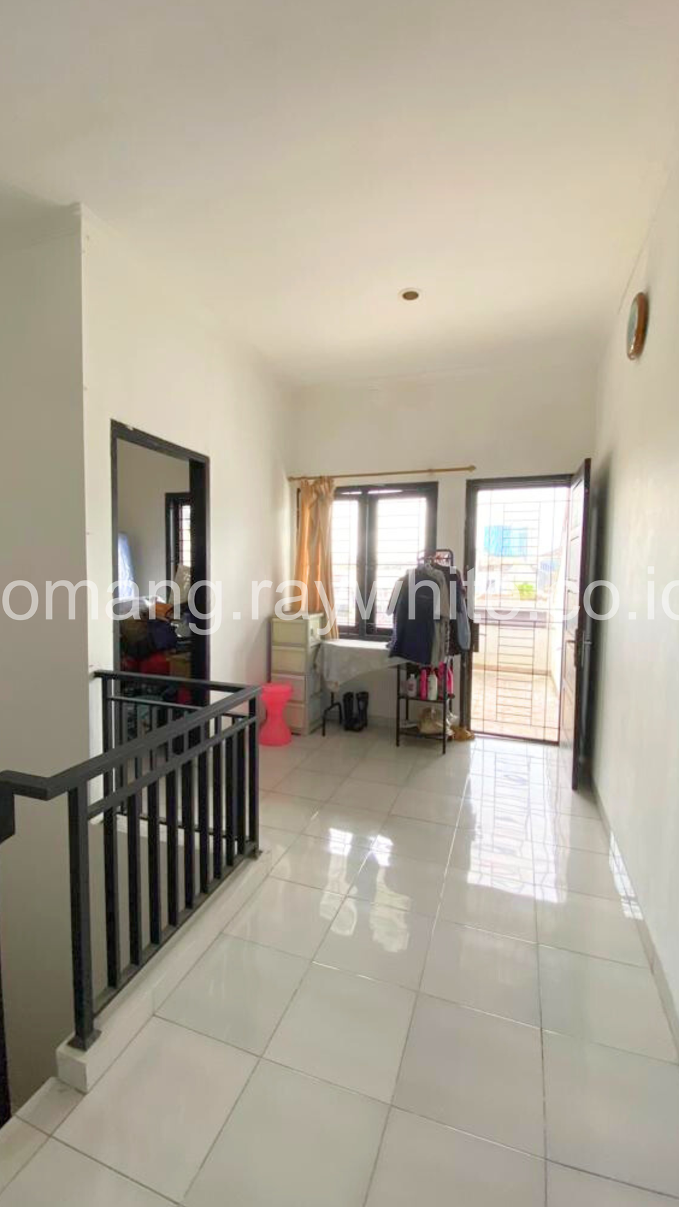Rumah Dijual di Tomang