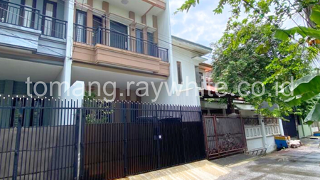 Rumah Dijual di Tomang