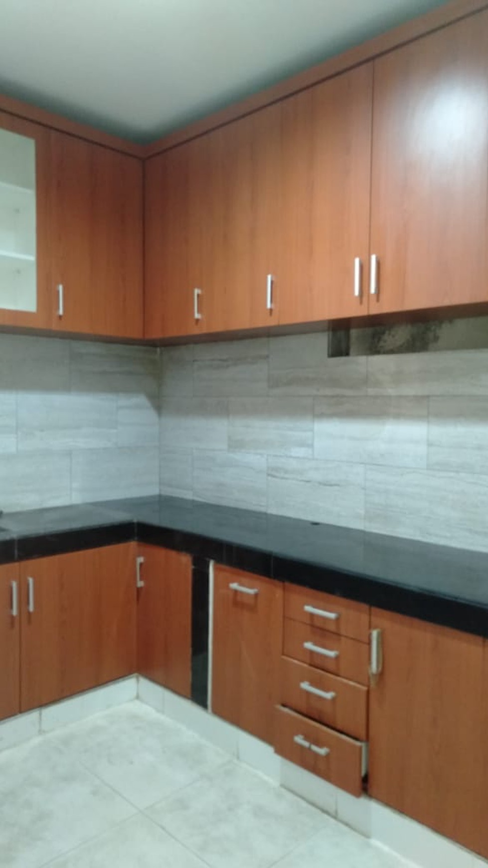 Rumah bagus, rapih dan terawat siap huni di Bintaro