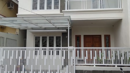 Rumah bagus, rapih dan terawat siap huni di Bintaro