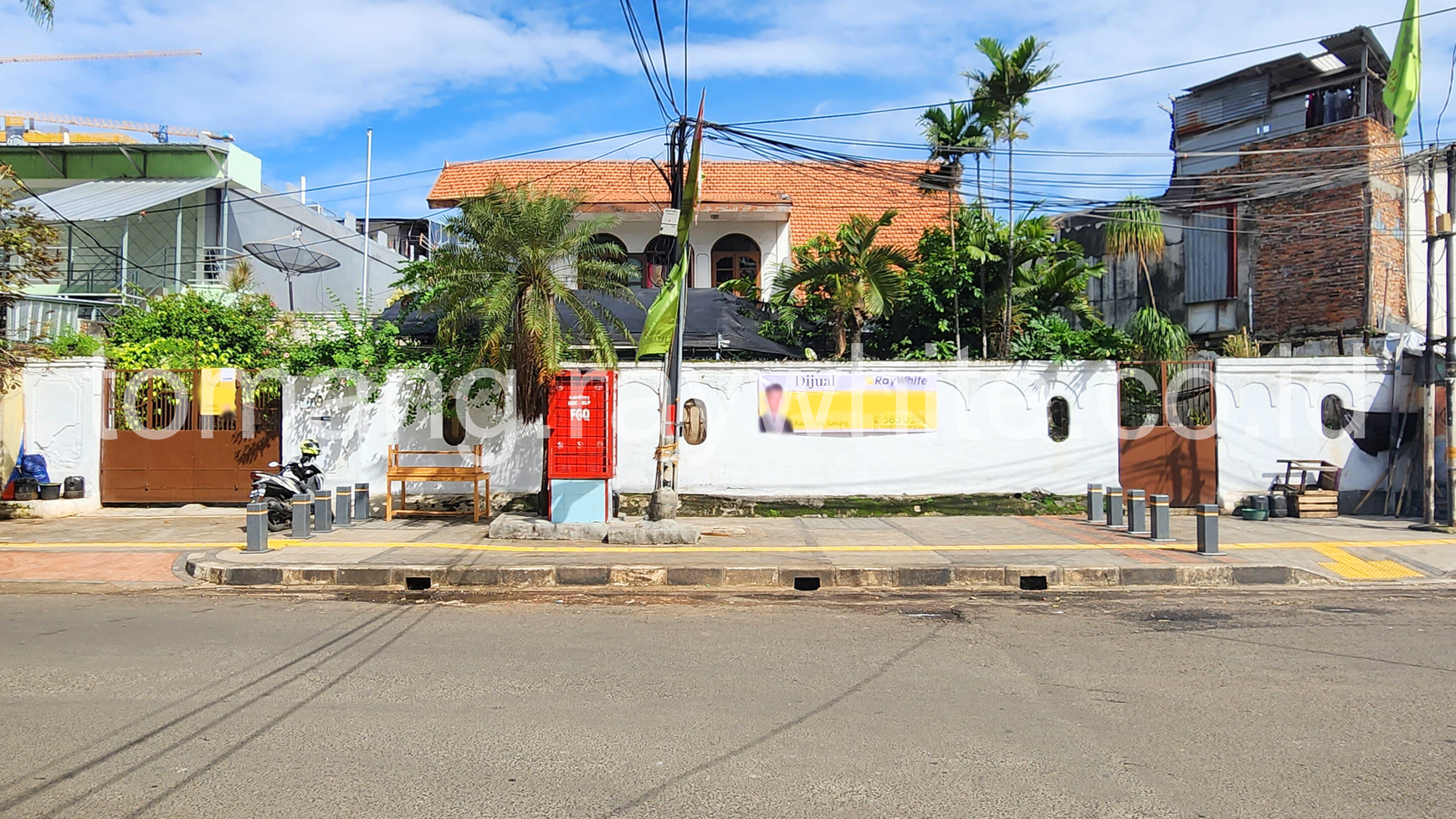 Rumah Dijual di Tomang