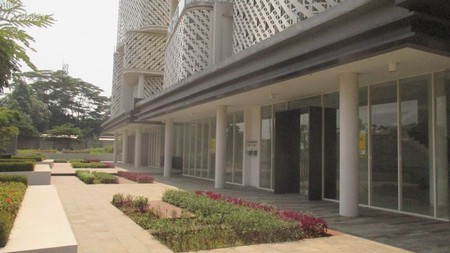Area ramai pusat bisnis foresta bussiness loft bsd city tangerang selatan strategis siap huni