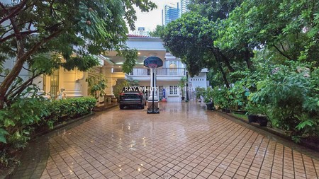 Rumah Mewah 2 Kavling Lokasi Elite di Jl Karang Asem 