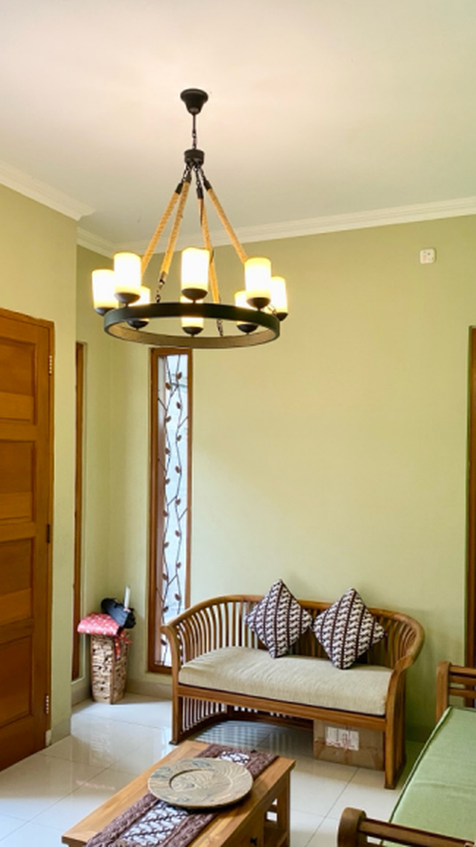 Rumah Tropical Homey Semi Furnished 5 Menit ke MRT Lebak Bulus
