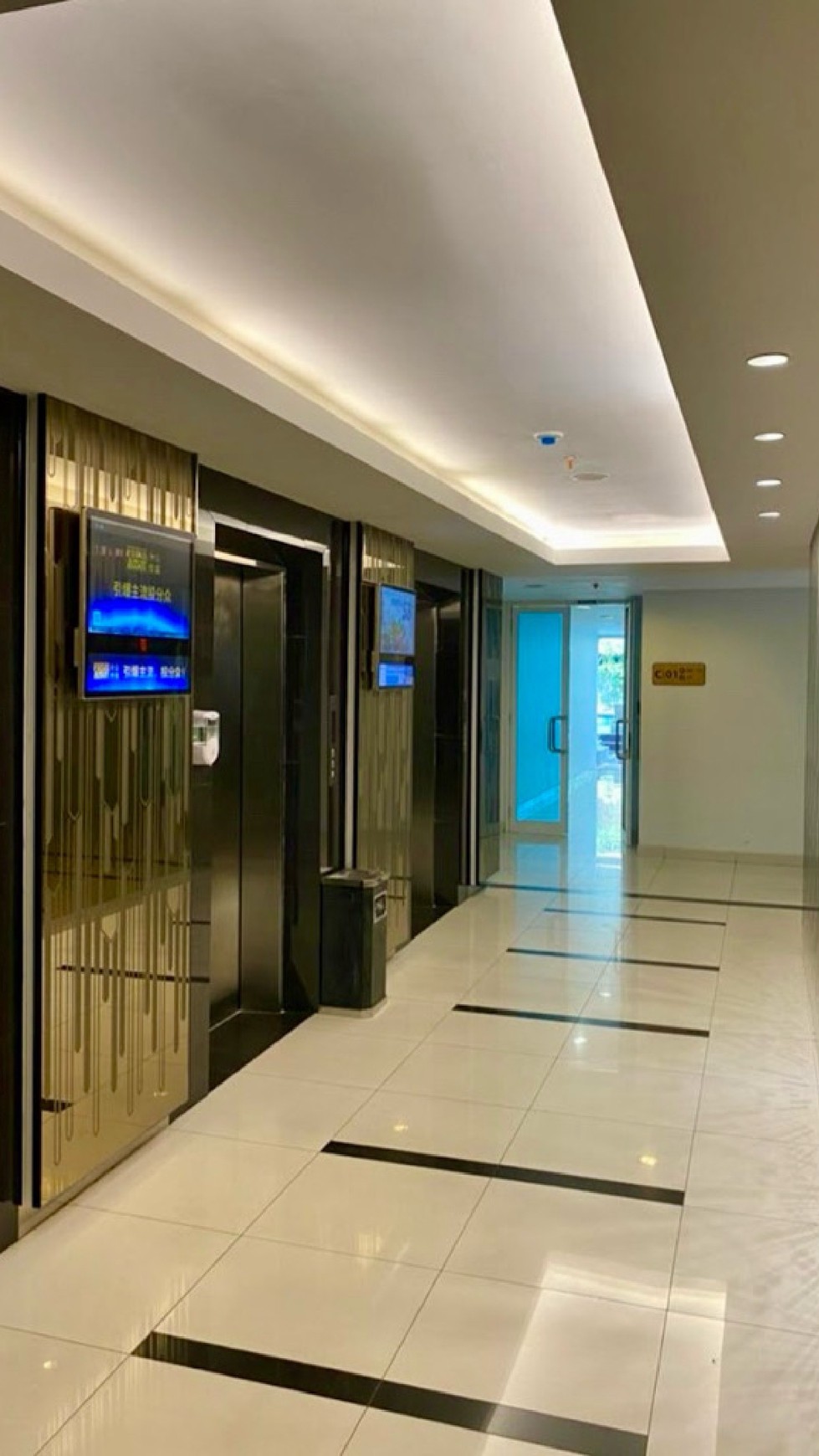 Apartemen Furnished Posisi Hook Siap Huni Tinggal Bawa Koper