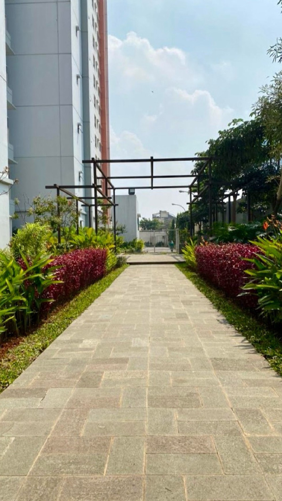 Apartemen Furnished Posisi Hook Siap Huni Tinggal Bawa Koper