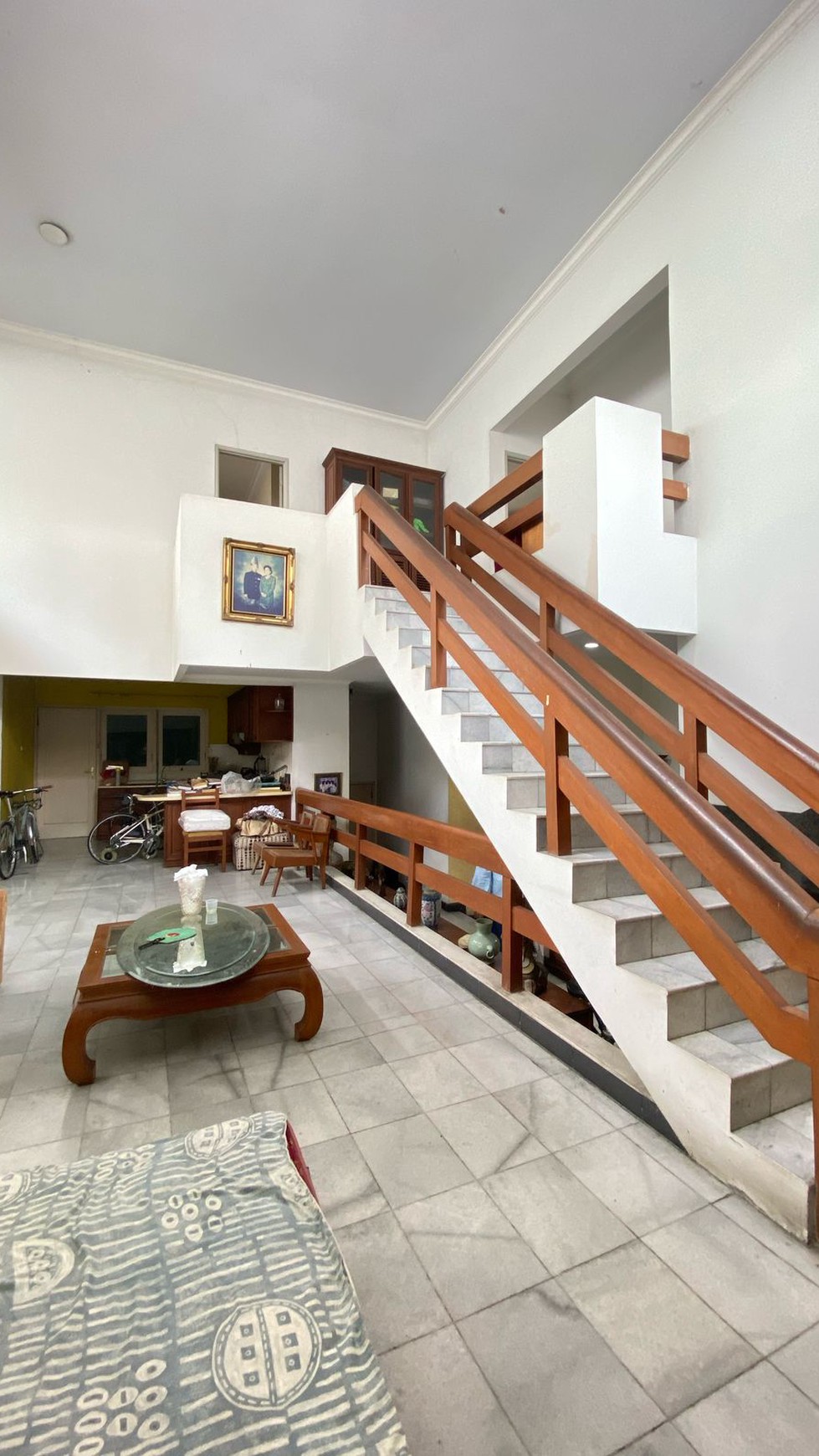 Rumah dalam Komplek Selangkah ke MRT Lebak Bulus, Jakarta Selatan