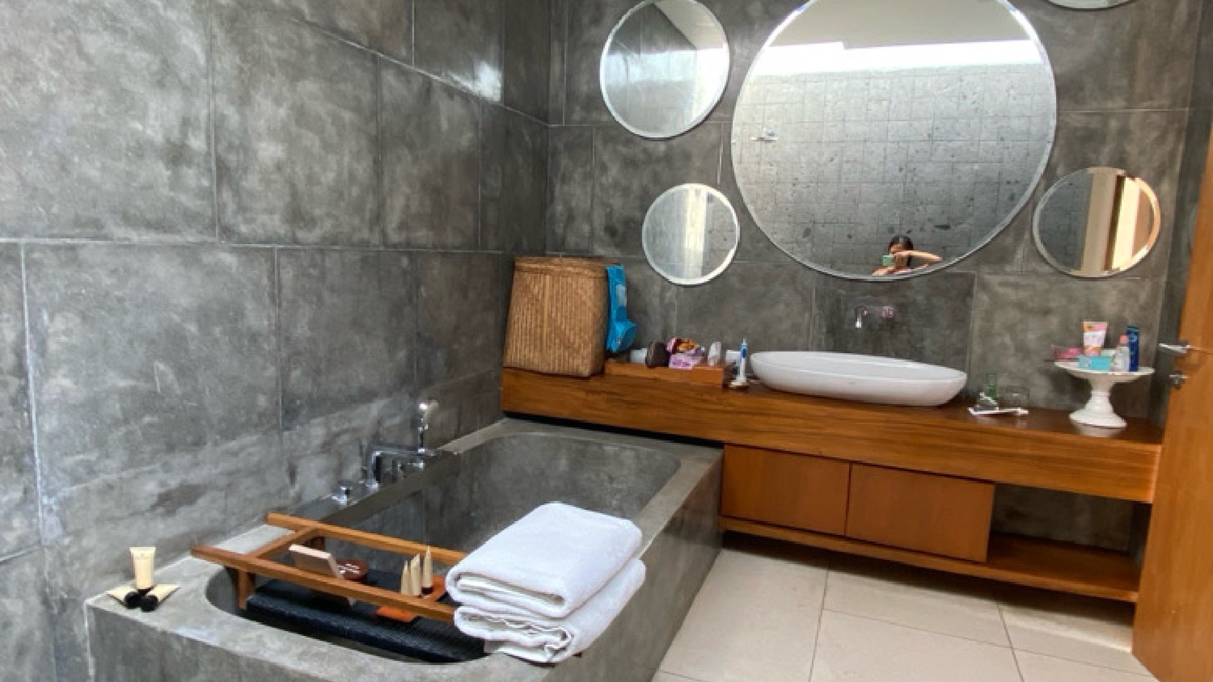Villa di Kawasan Wisata Bali Furnished Cocok Untuk Investasi