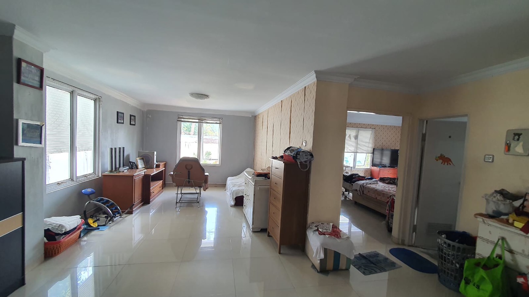 Rumah siap huni Dan Lokasi Tenang di Kemang