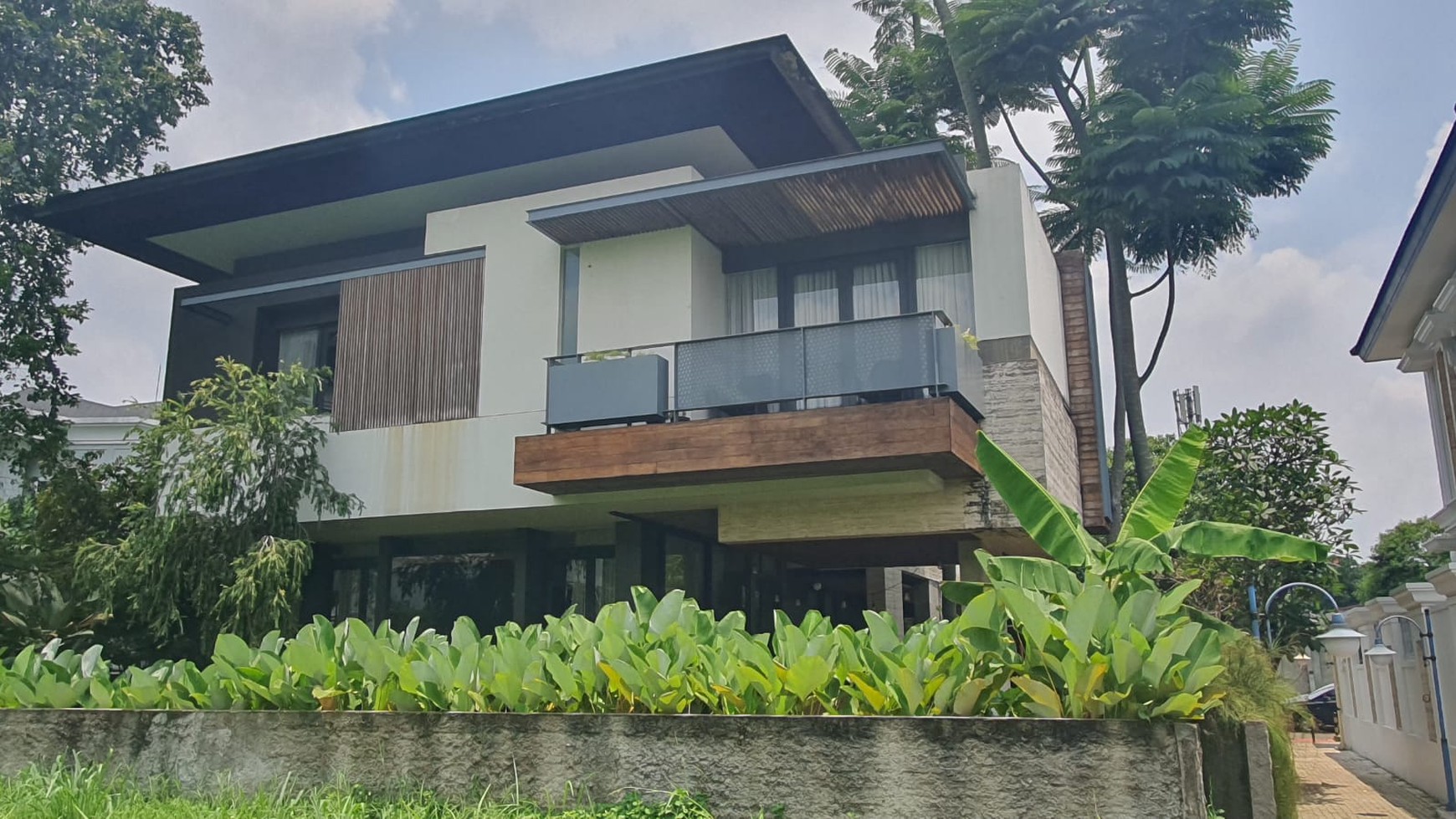 Rumah dalam Cluster Siap huni