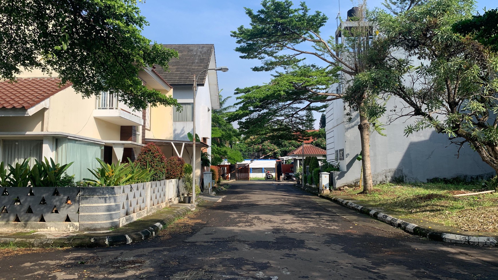 DIJUAL RUMAH MEWAH & STRATEGIS di NEW GRAND CIRENDEU RESIDENCE (FULL FURNISHED)