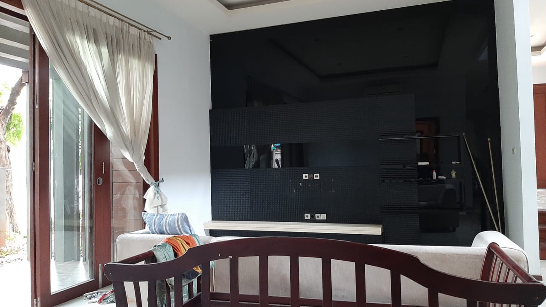 Rumah bagus, 2 lantai siap huni dalam cluster exclusive di Sektor 9
