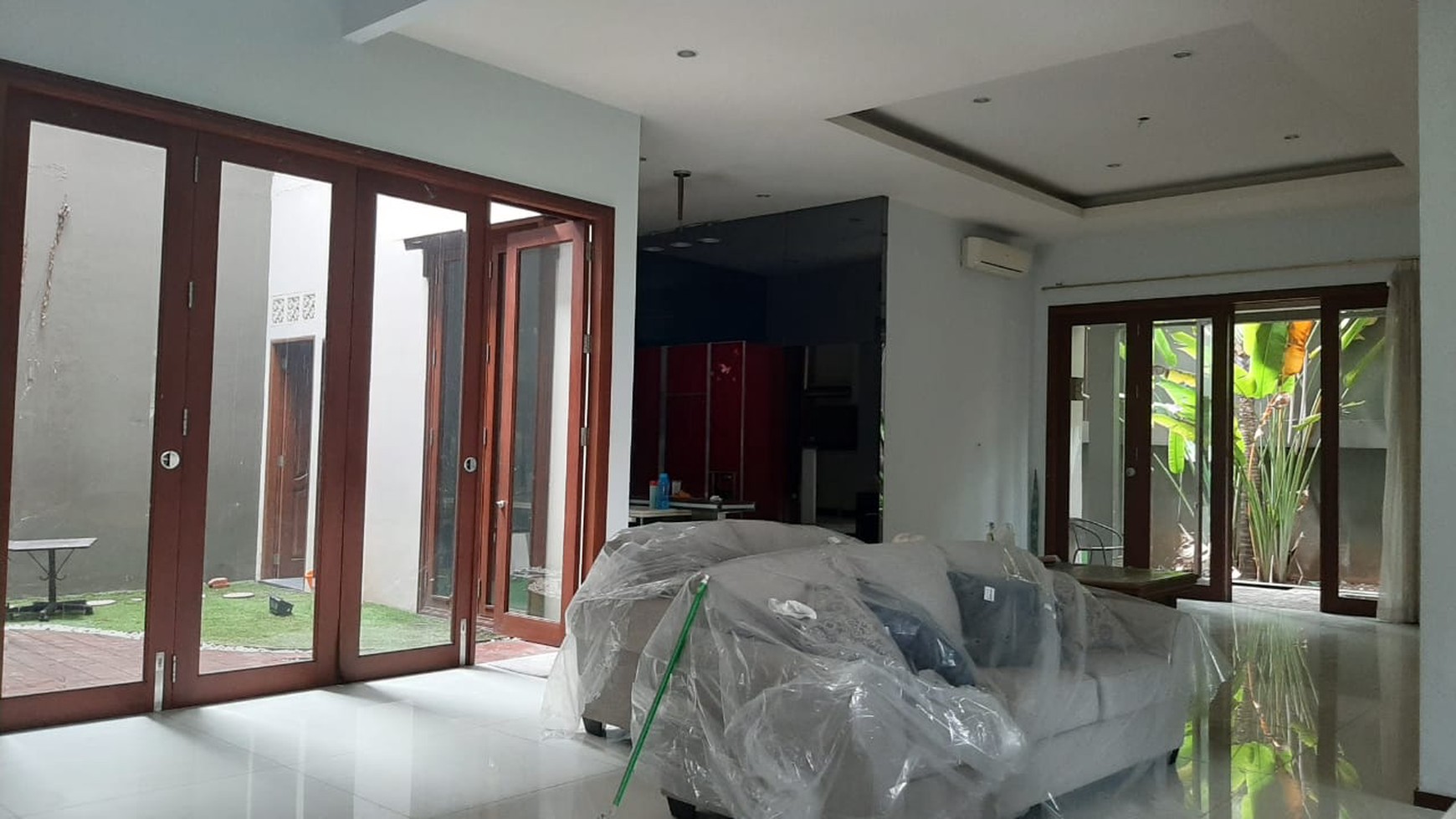 Rumah bagus, 2 lantai siap huni dalam cluster exclusive di Sektor 9