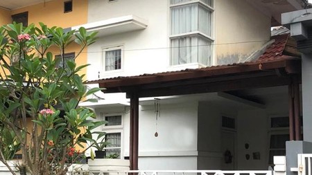Rumah Siap Huni Nyaman dan Asri di Sektor 9 Bintaro