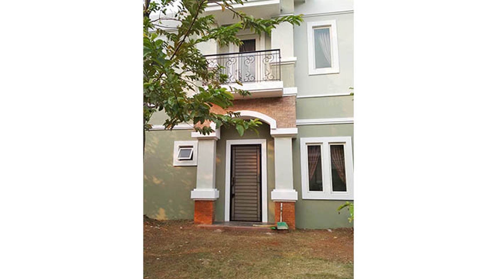 Rumah Hoek Pondok Hijau Golf Cluster Garnet. Gading Serpong