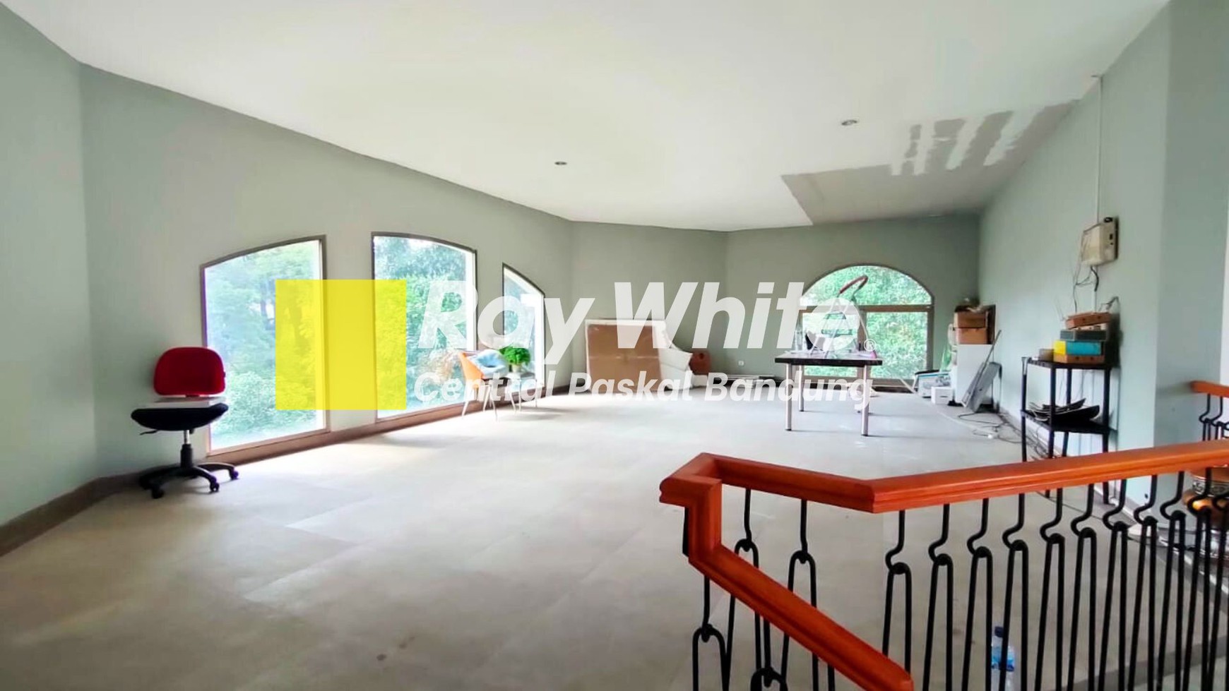 Rumah Hitung Tanah Area Cipete