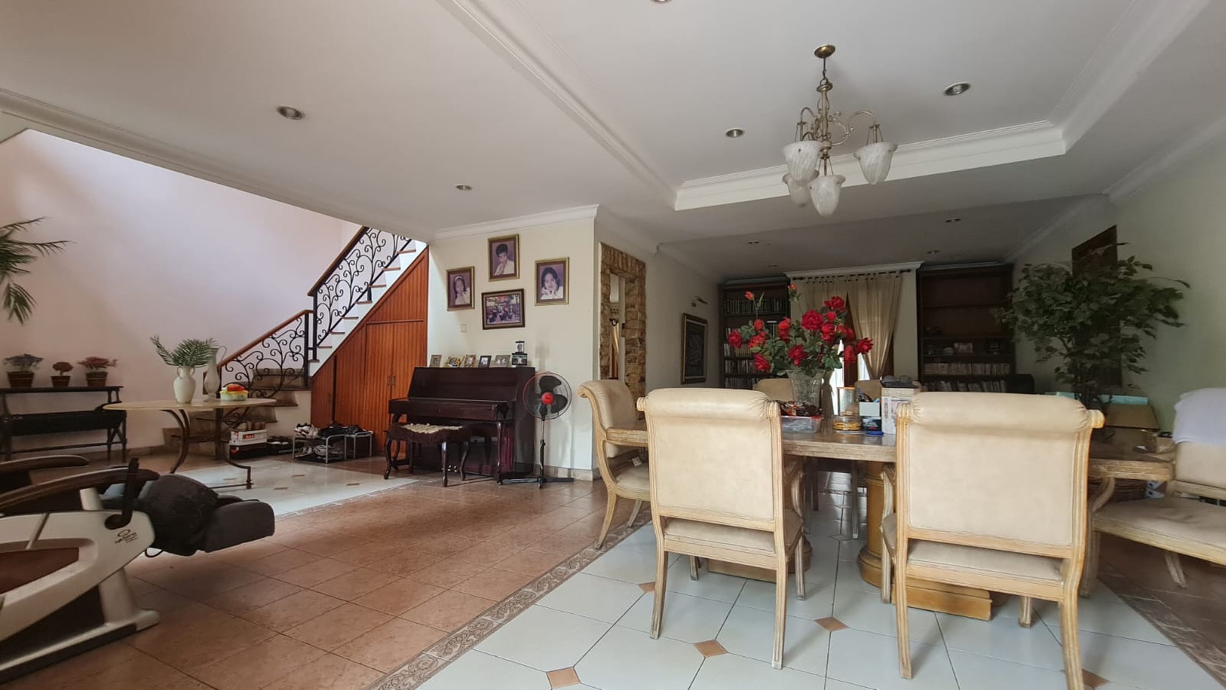 Rumah Hitung Tanah Area Cipete