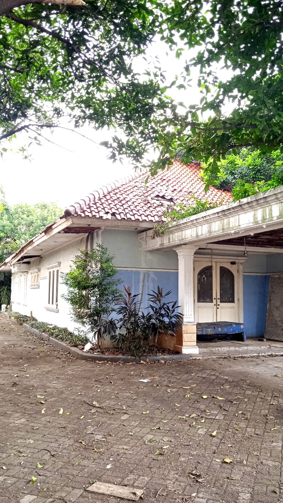 Rumah Lama Hitung Tanah  Lokasi Strategis Cocok untuk Townhouse & Cluster serta Kost  - Perkantoran di Bangka