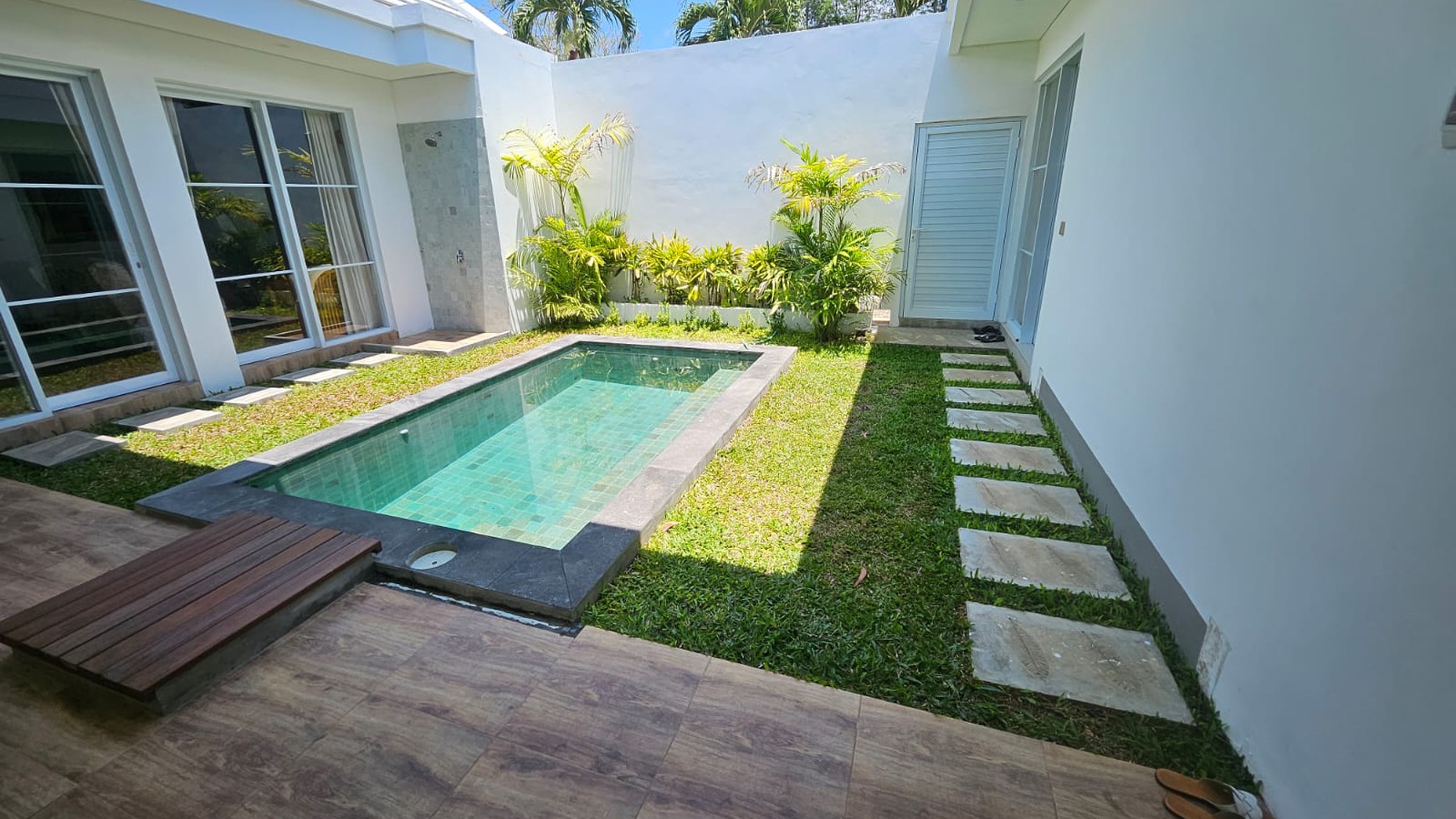 For Sale Leasehold - Brand new private villa in the heart of Jimbaran