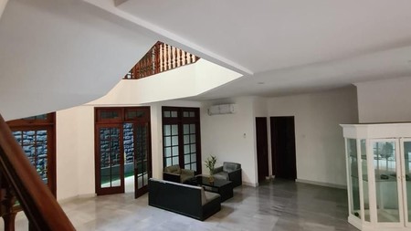 Disewakan Rumah Siap Huni dan Hunian Nyaman @Kebayoran Baru, Jakarta Selatan