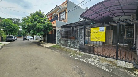 Rumah di Jalan Melinjo I, BSD Griyaloka, Dekat pasar modern BSD