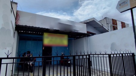 Disewakan Ruko Lokasi Strategis Dekat Manna Kampus di Jalan Imogiri Timur