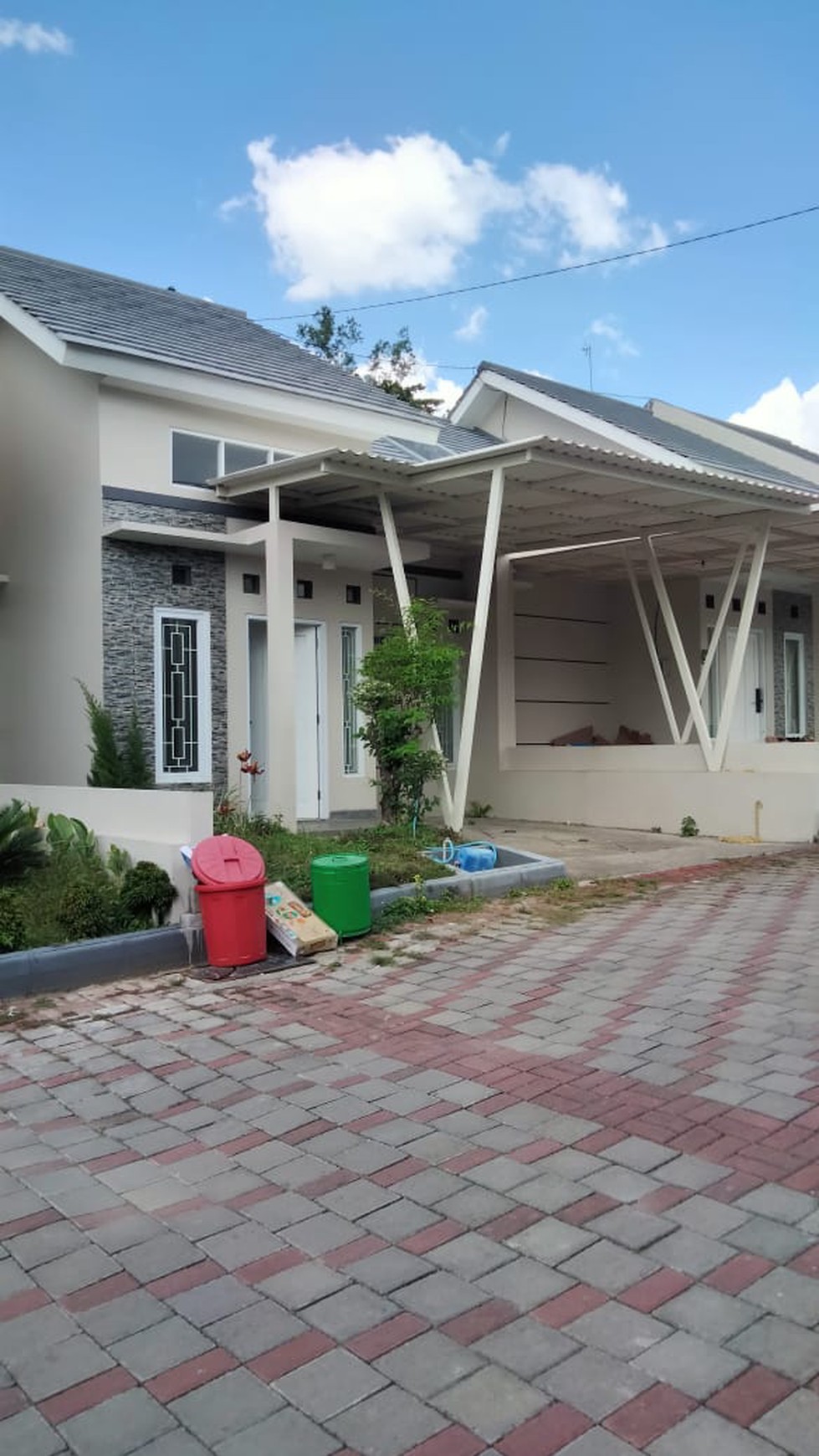 Rumah Minimalis Semi Furnish Lokasi Villa Argomulyo Sedayu