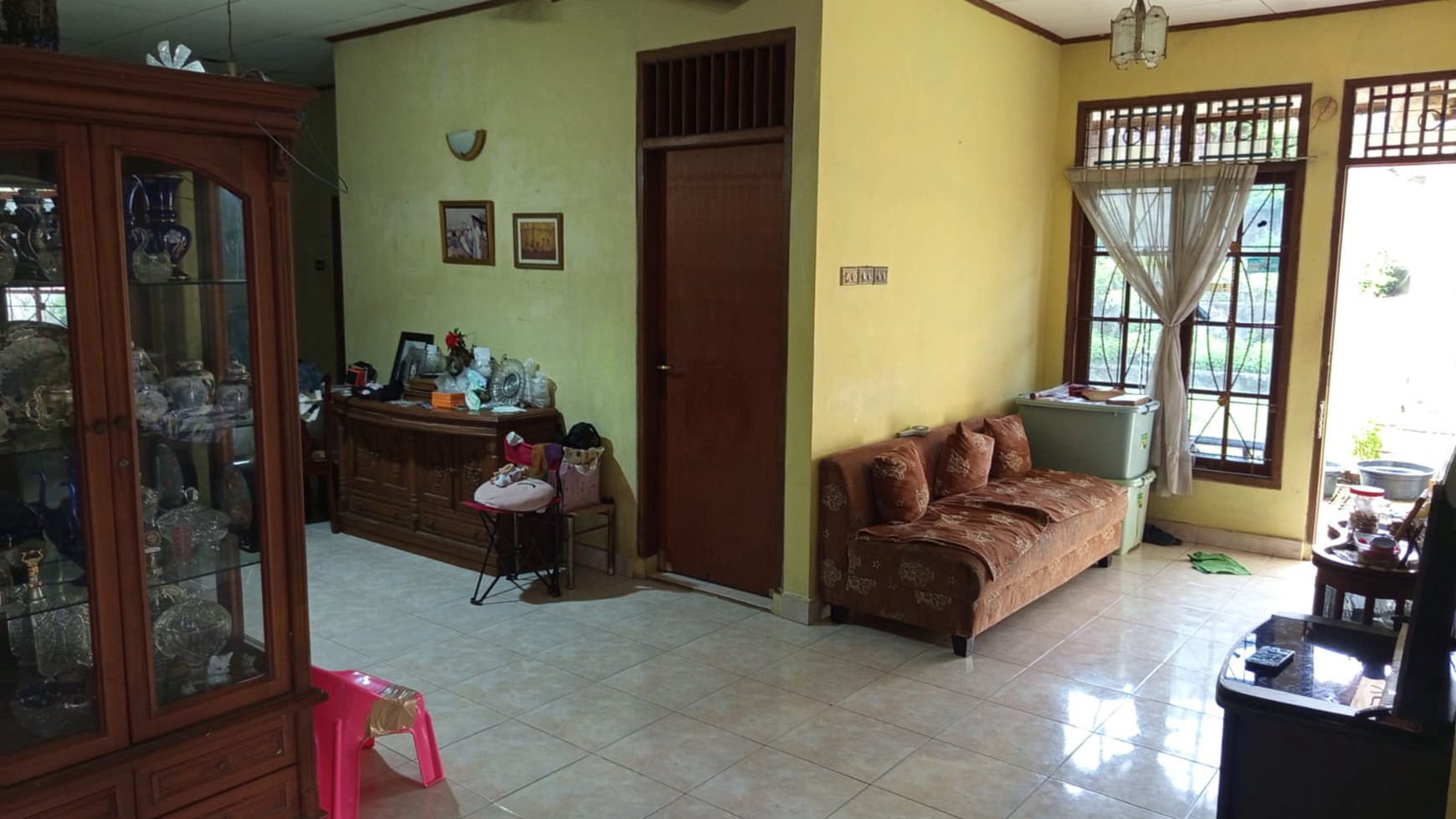 Rumah Luas Standar Diarea Komp Pajak Cipadu, Near Gatte Toll .
