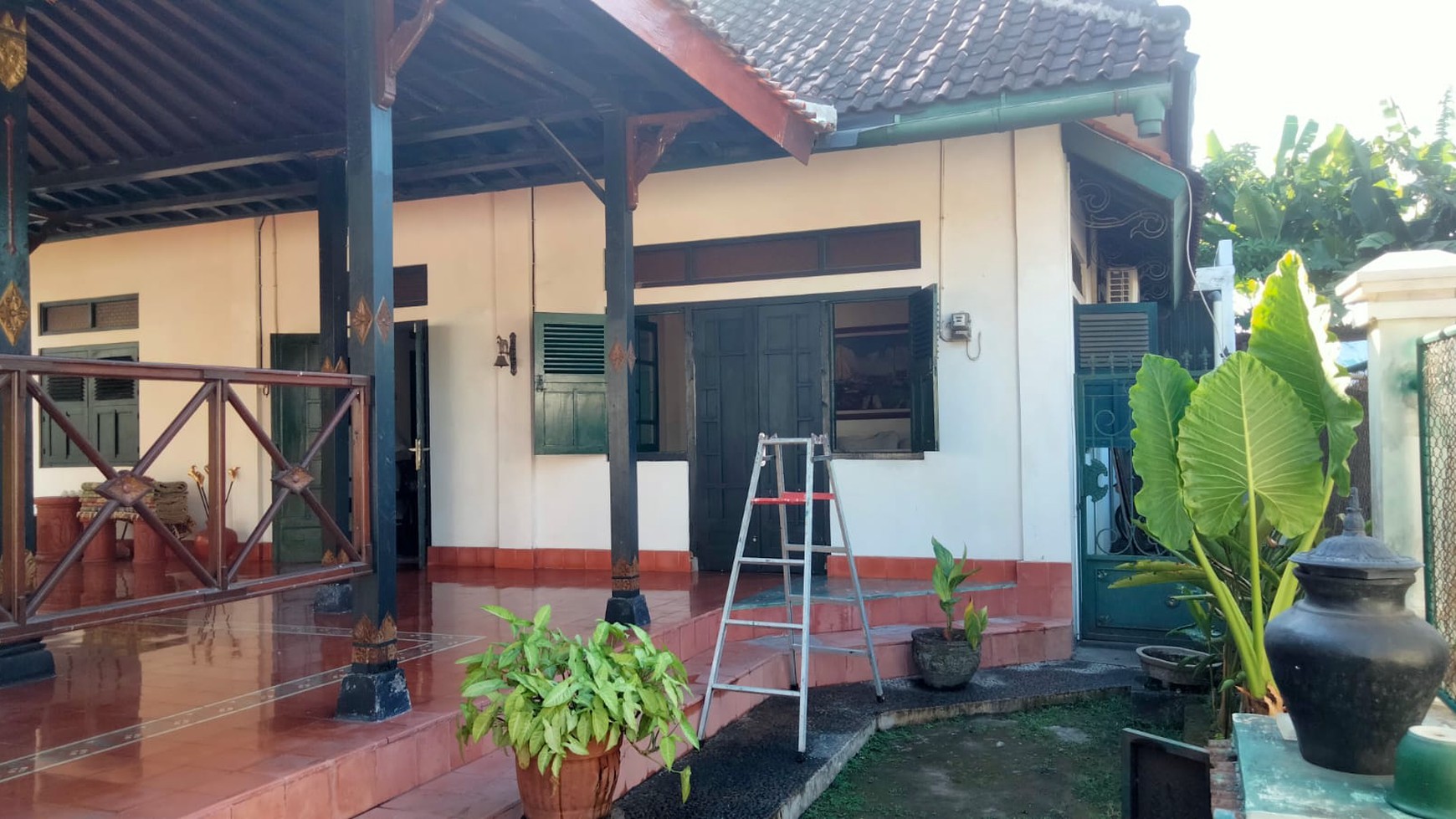 Rumah Tinggal Klasik Dengan Joglo Lokasi Strategis Dekat Tugu Yogyakarta 